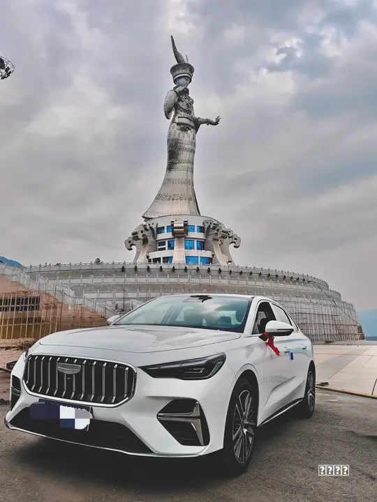 指南高智加持，气场全开！静态品鉴梅赛德斯-奔驰新一代S级轿车